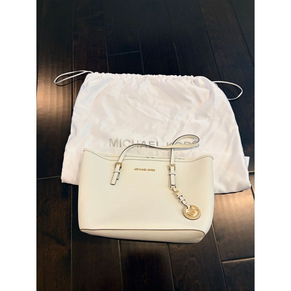 Michael Kors White Saffiano Leather Tote Bag Gold MK Charm Shoulder Purse EUC Ch - Picture 8 of 8